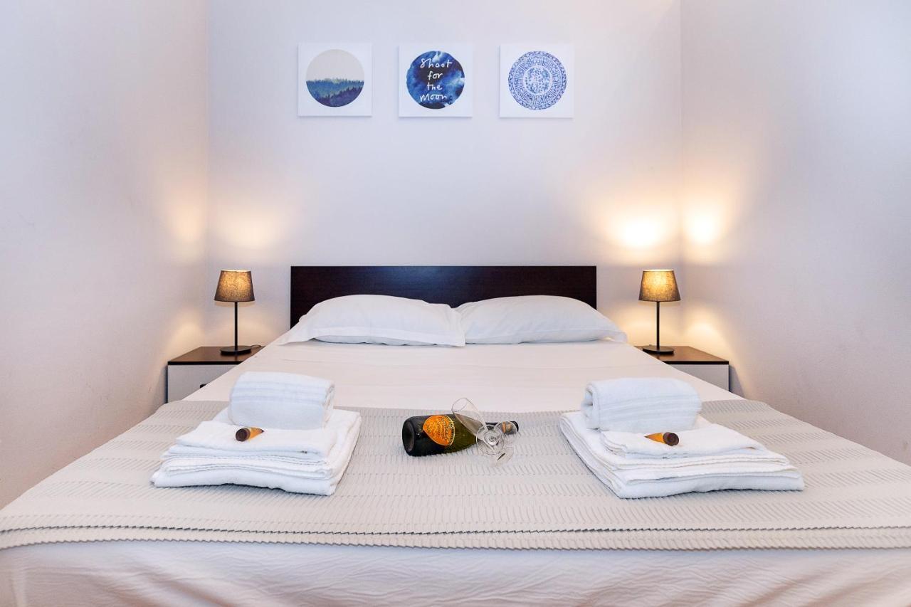 Stesicoro Exclusive Rooms CTA Exterior foto